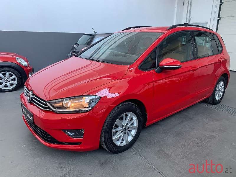 2016' Volkswagen Golf photo #3