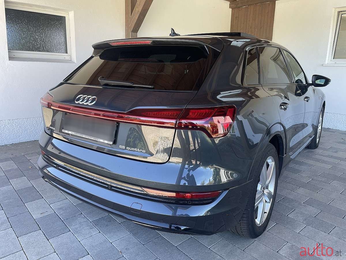 2022' Audi e-tron photo #4