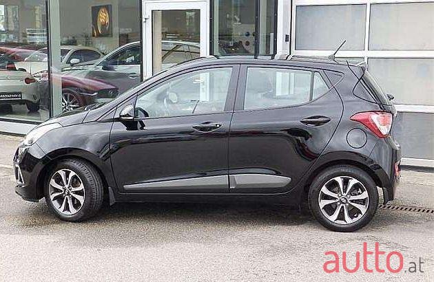 2016' Hyundai i10 photo #1