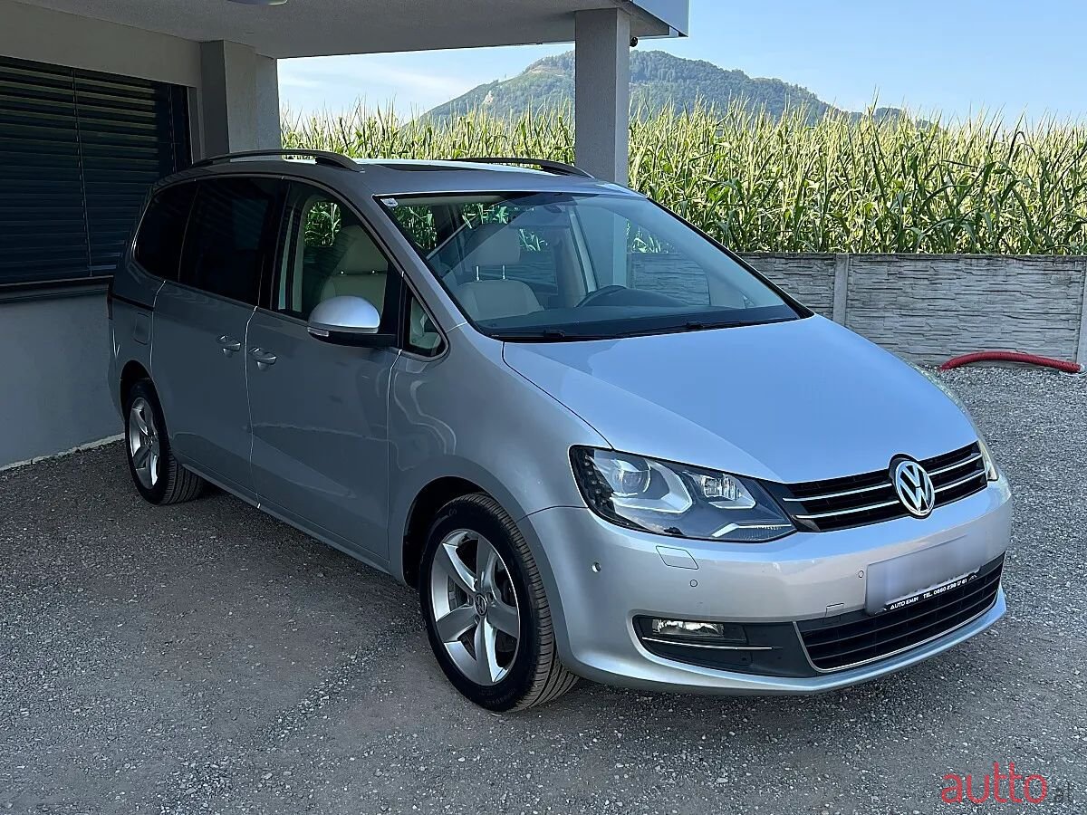 2014' Volkswagen Sharan photo #3