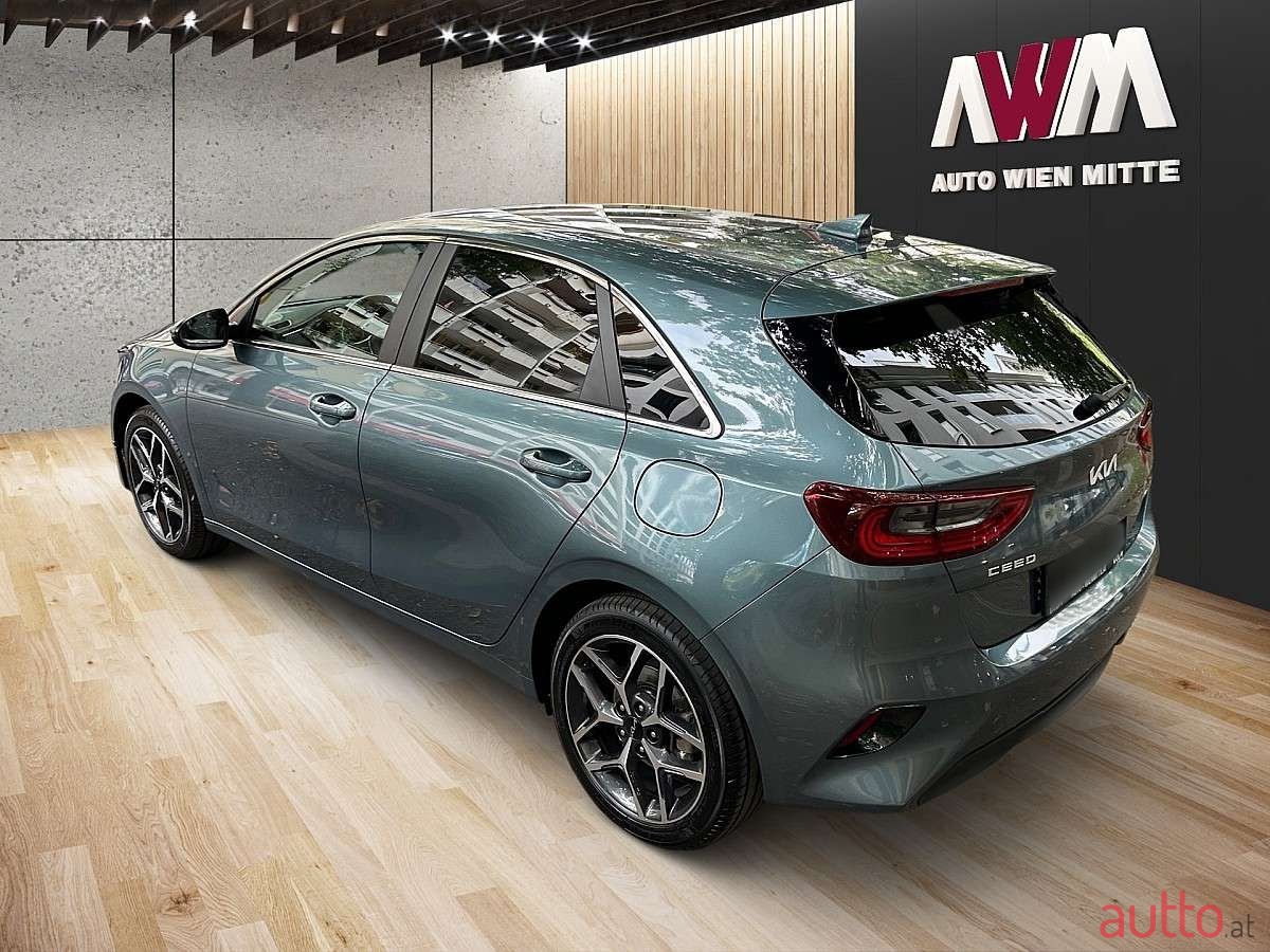 2022' Kia Ceed photo #4