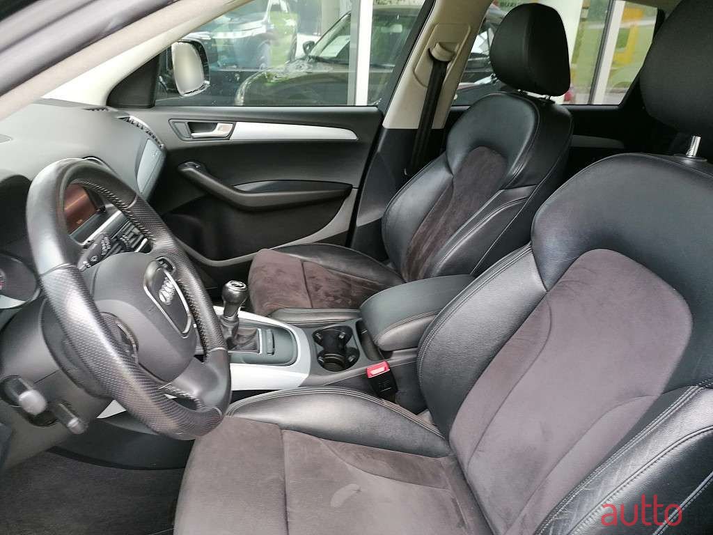 2012' Audi Q5 photo #4