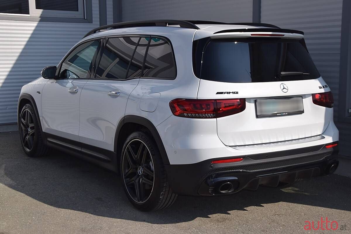 2024' Mercedes-Benz GLB photo #4