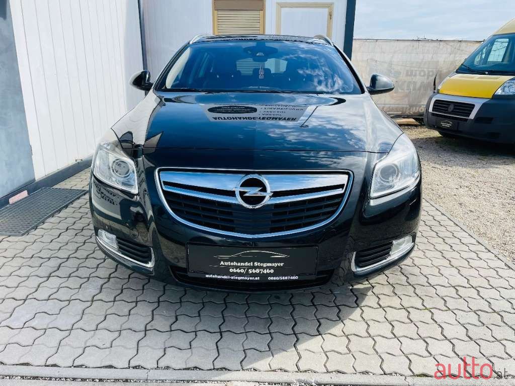 2012' Opel Insignia photo #1