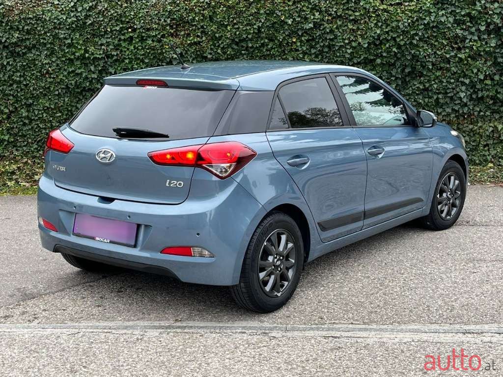2017' Hyundai i20 photo #6