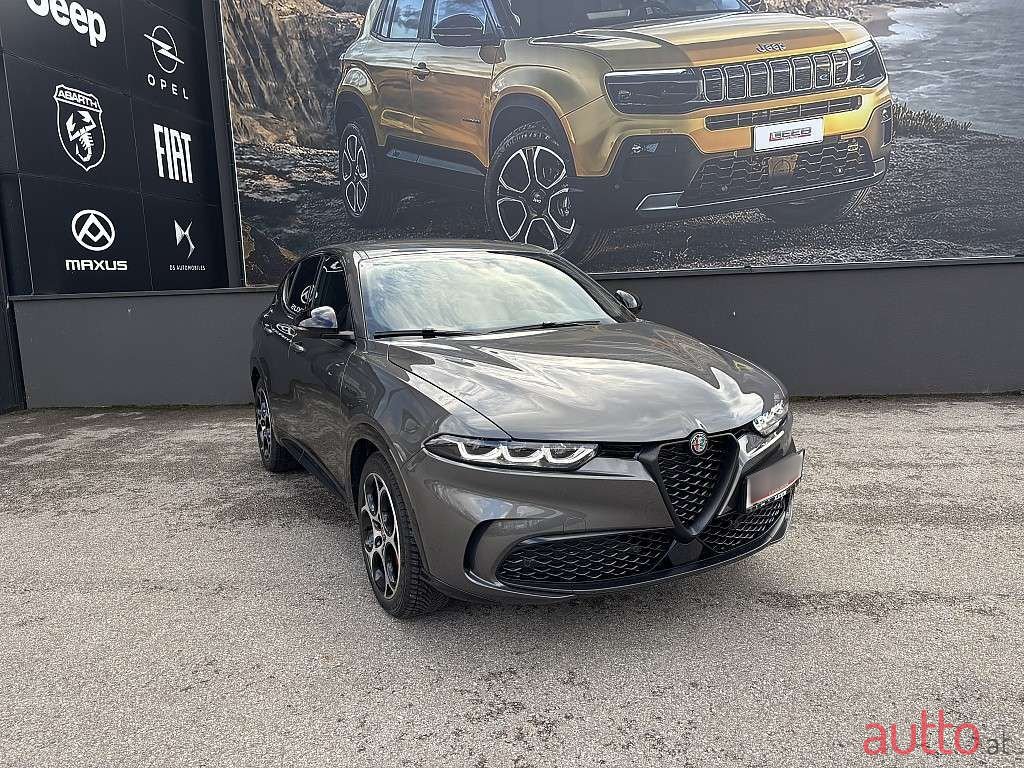 2023' Alfa Romeo Tonale photo #4
