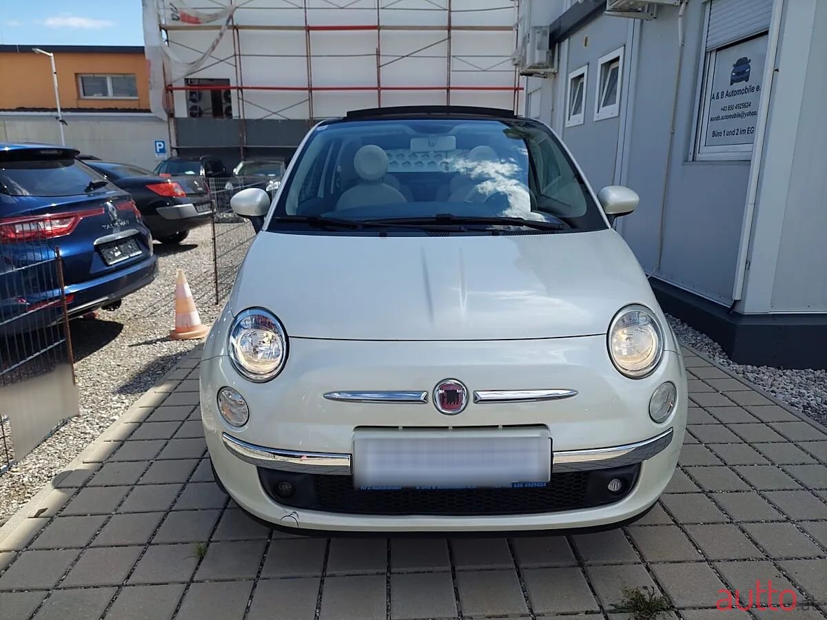 2011' Fiat 500C photo #3