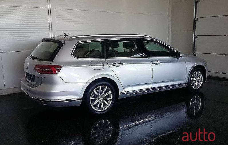 2017' Volkswagen Passat photo #1