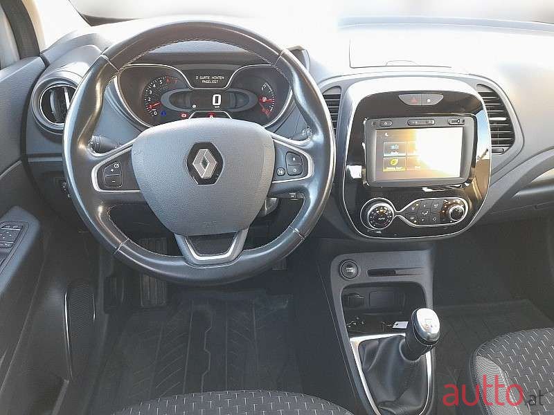 2018' Renault Captur photo #6