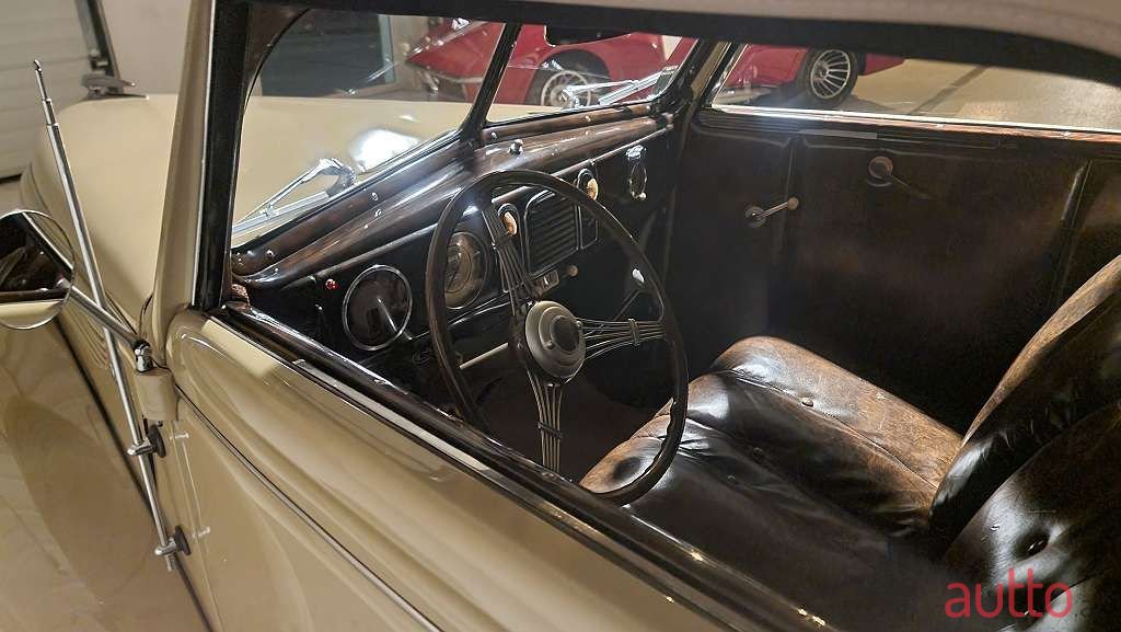 1938' Ford De Luxe photo #4