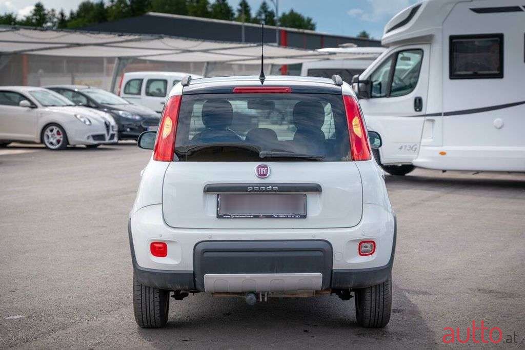 2014' Fiat Panda photo #2