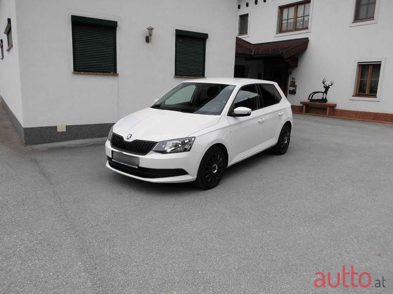 2016' Skoda Fabia photo #1