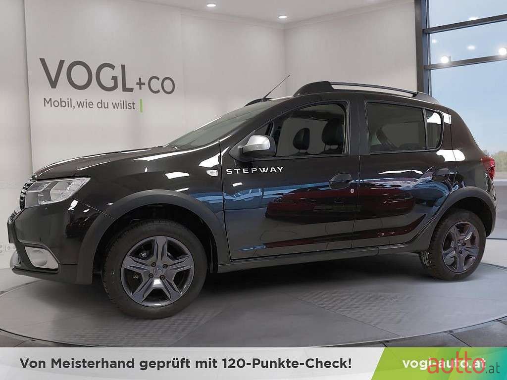 2017' Dacia Sandero photo #2