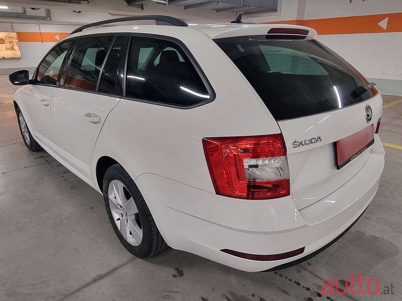 2019' Skoda Octavia photo #6