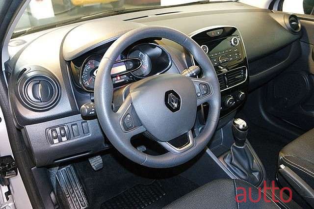 2017' Renault Clio photo #4