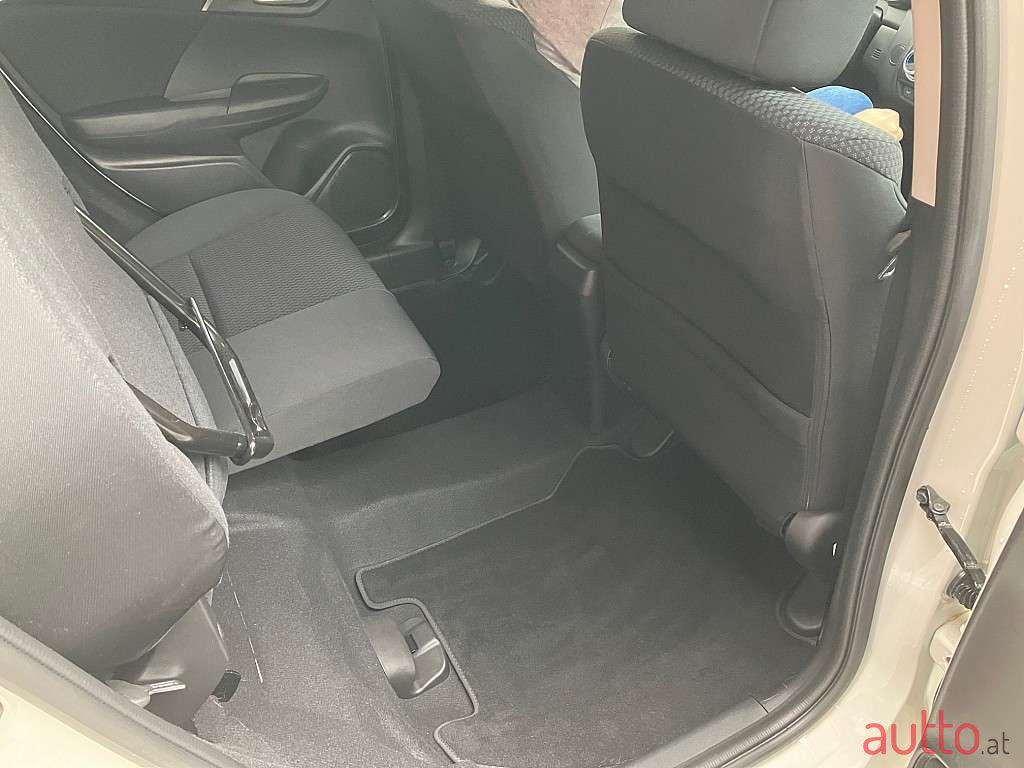 2020' Honda Jazz photo #4