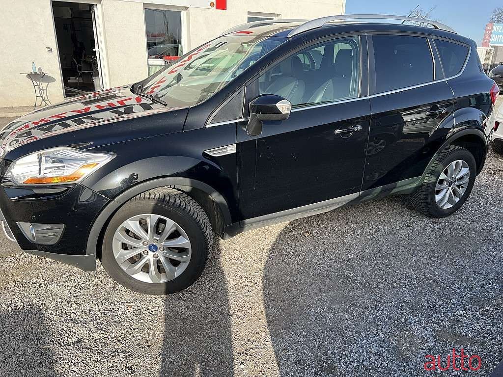 2011' Ford Kuga photo #2