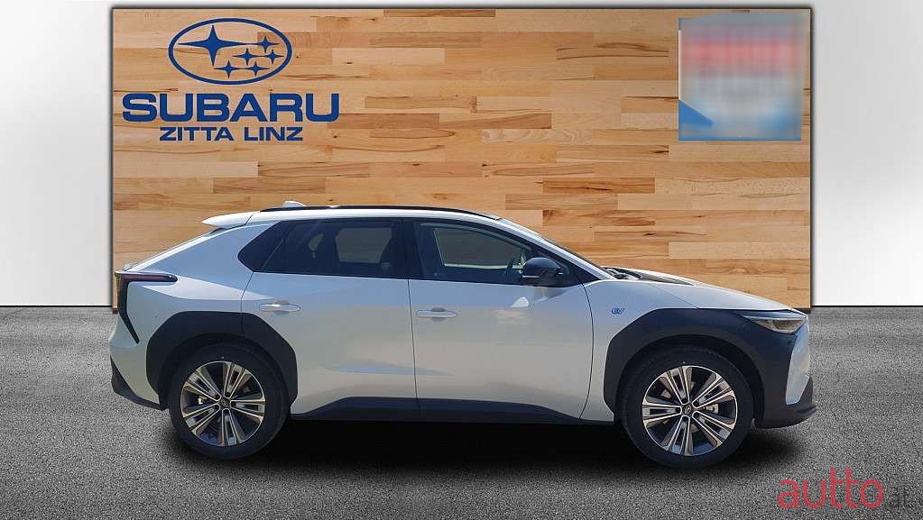 2023' Subaru Solterra photo #3