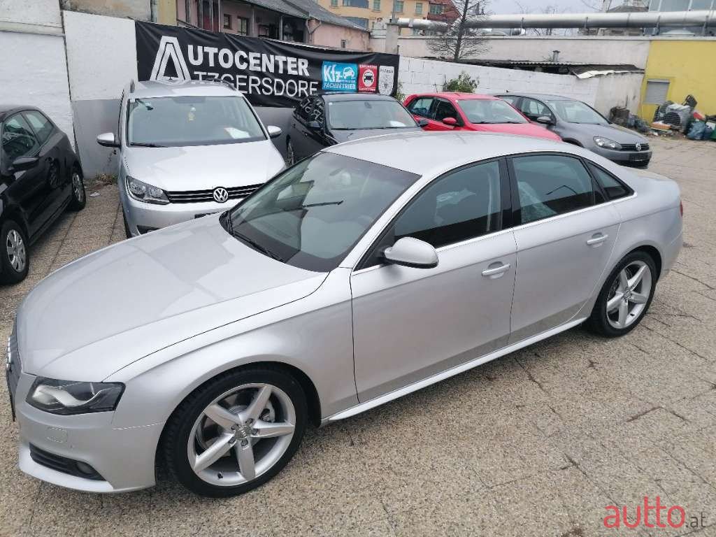 2011' Audi A4 photo #3