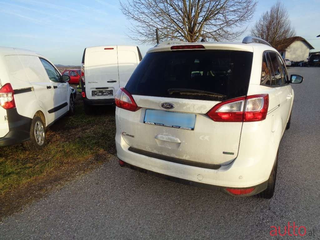 2015' Ford C-MAX photo #4