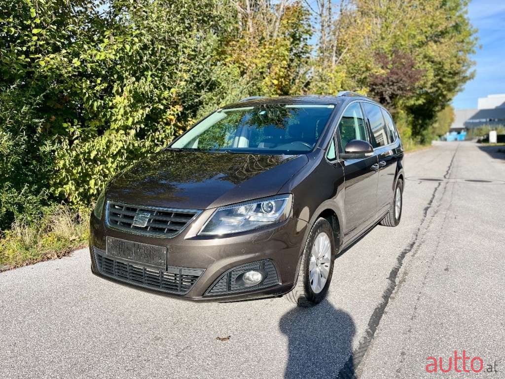 2017' SEAT Alhambra photo #2