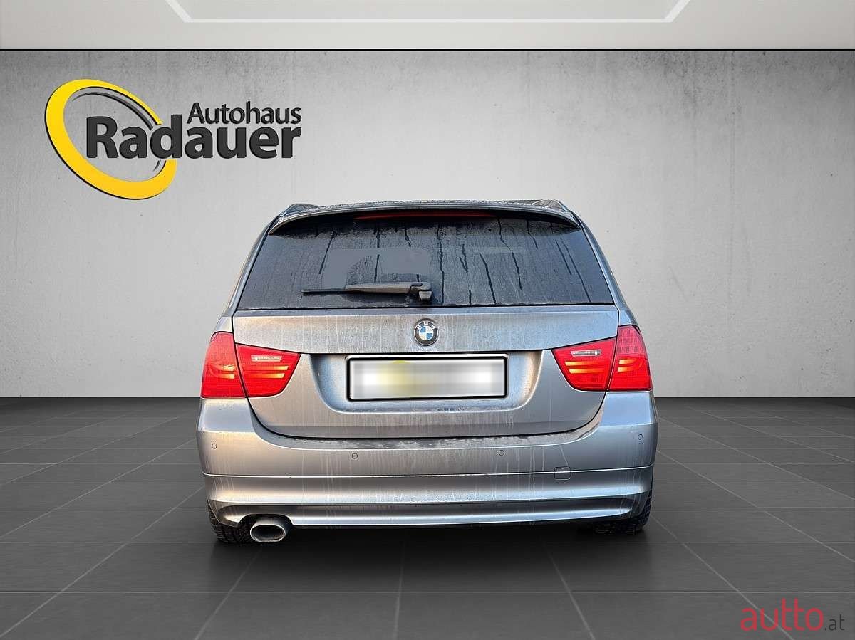 2012' BMW 3Er-Reihe photo #4