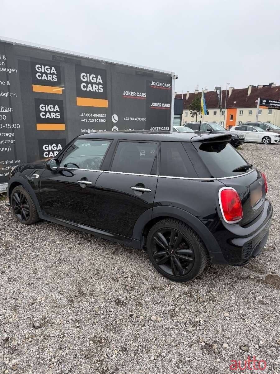 2017' MINI Mini photo #5