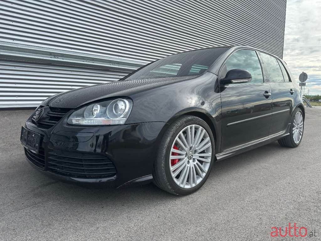 2005' Volkswagen Golf photo #2
