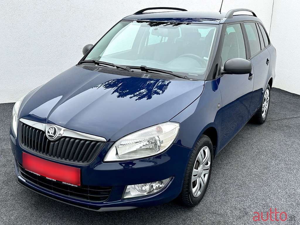 2014' Skoda Fabia photo #4