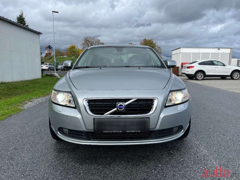 2009' Volvo S40 photo #5