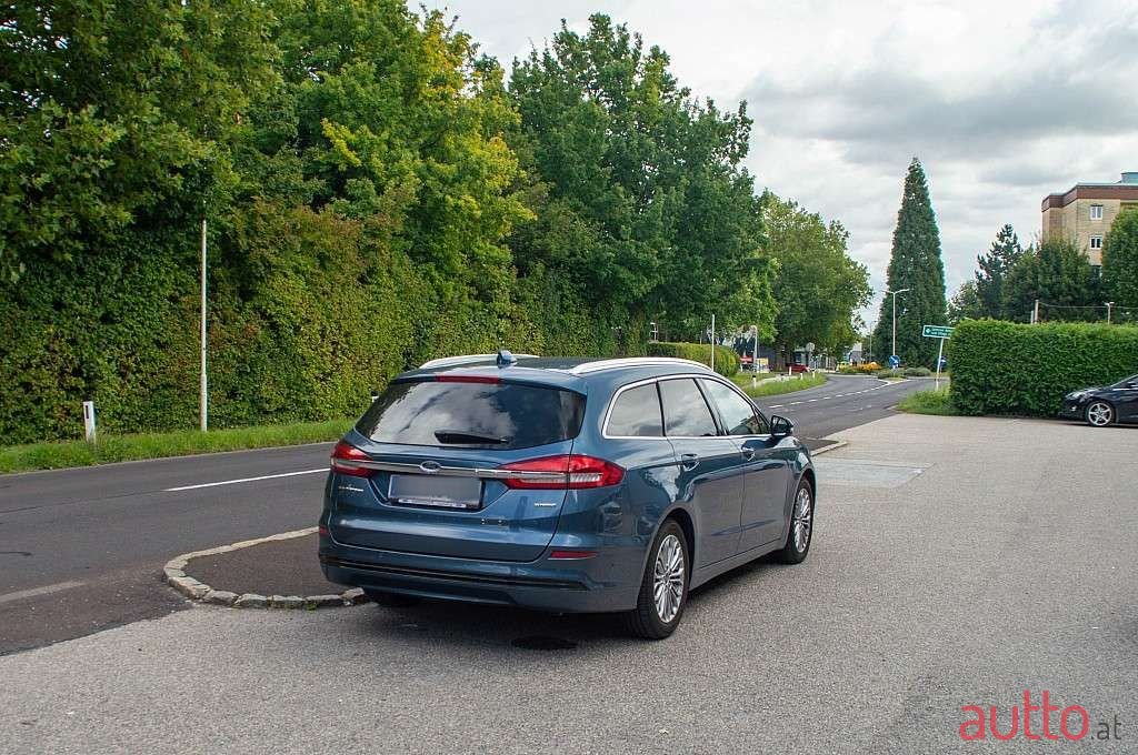 2021' Ford Mondeo photo #4