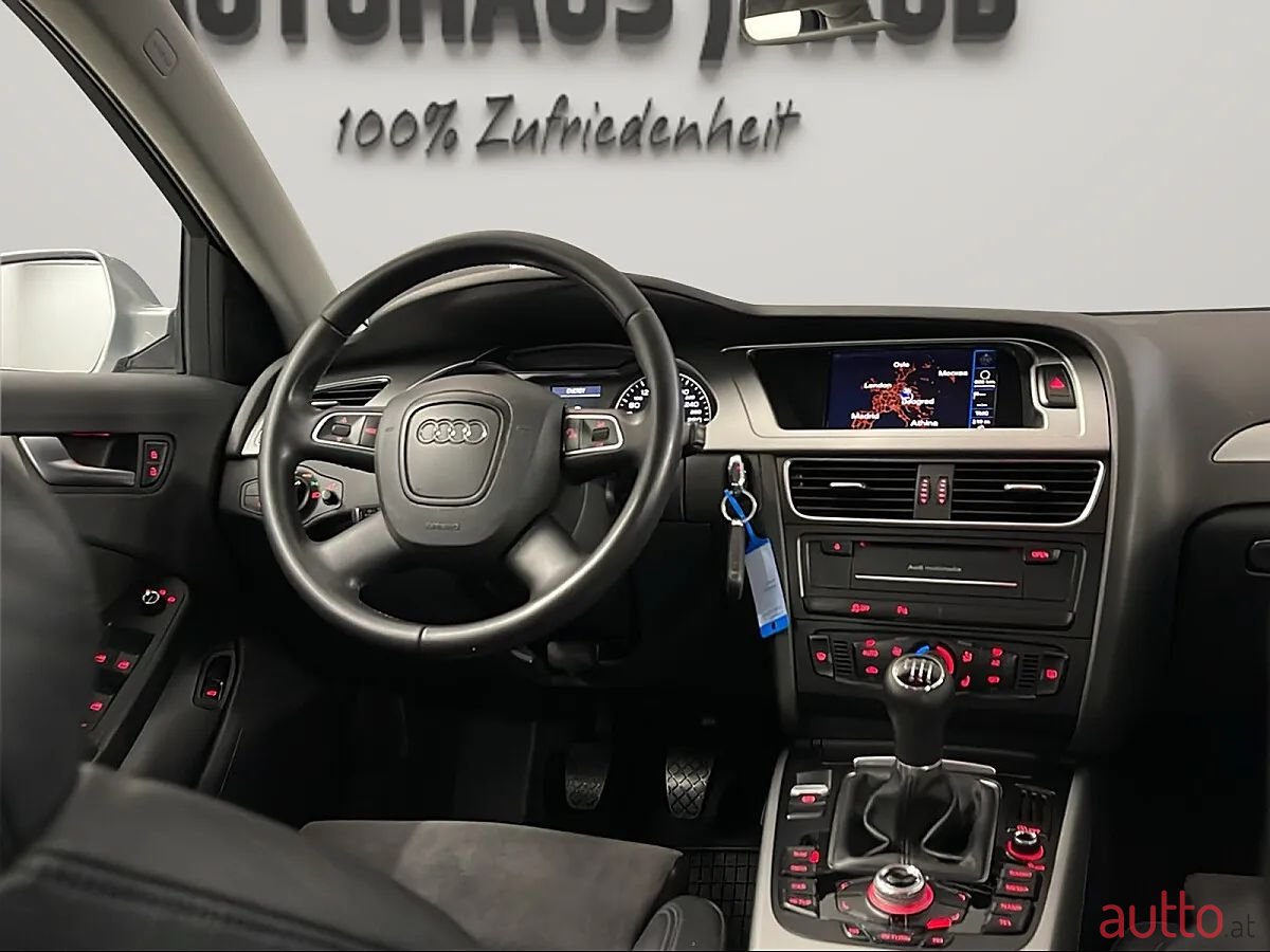 2011' Audi A4 photo #6