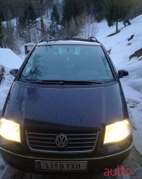 2004' Volkswagen Sharan photo #1