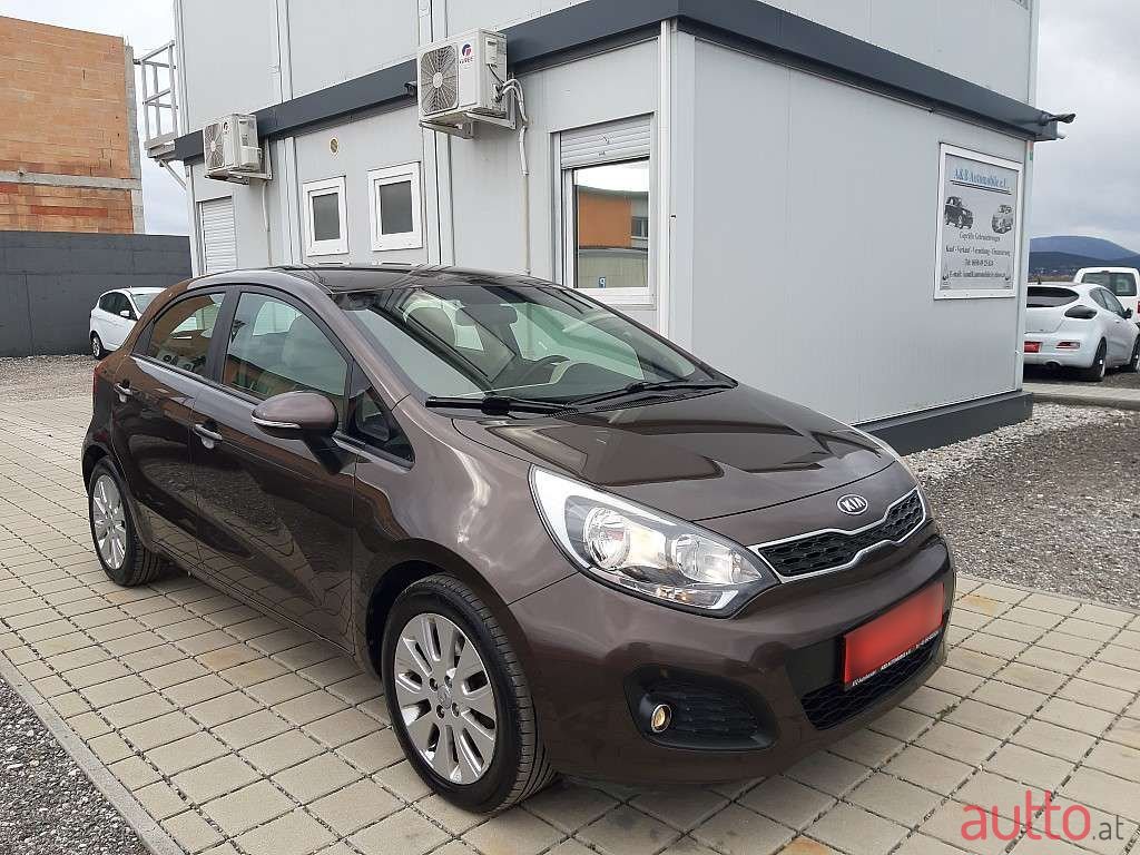 2013' Kia Rio photo #1