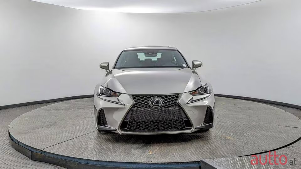 2020' Lexus IS 350 F SPORT photo #3