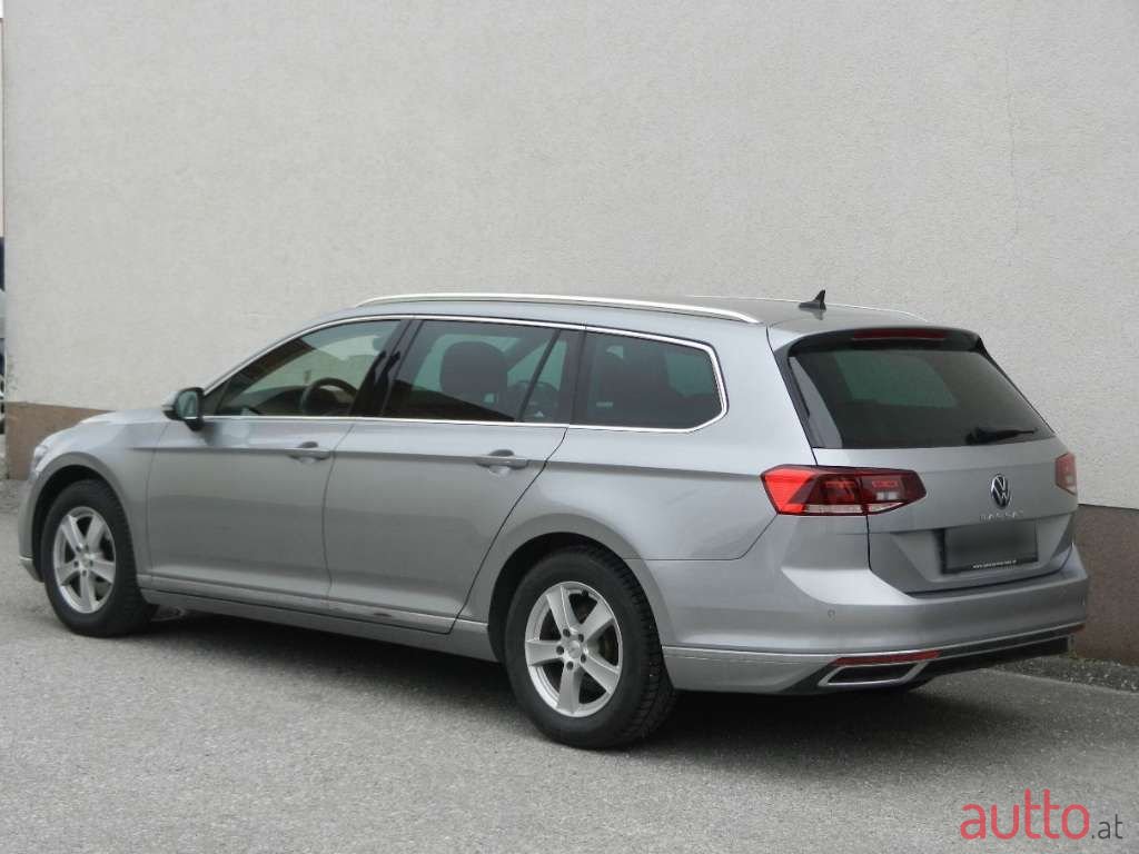 2021' Volkswagen Passat photo #4