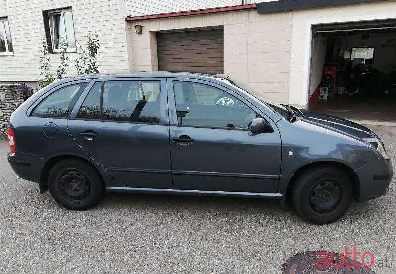 2006' Skoda Fabia photo #2