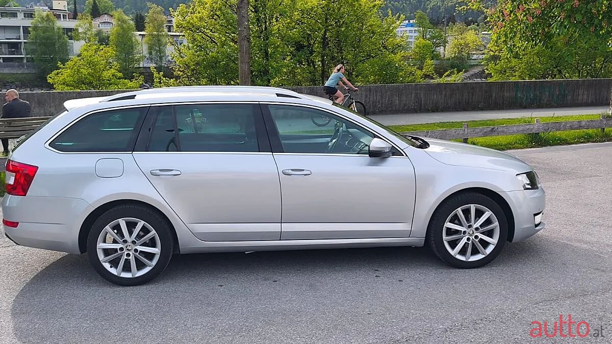 2015' Skoda Octavia photo #4