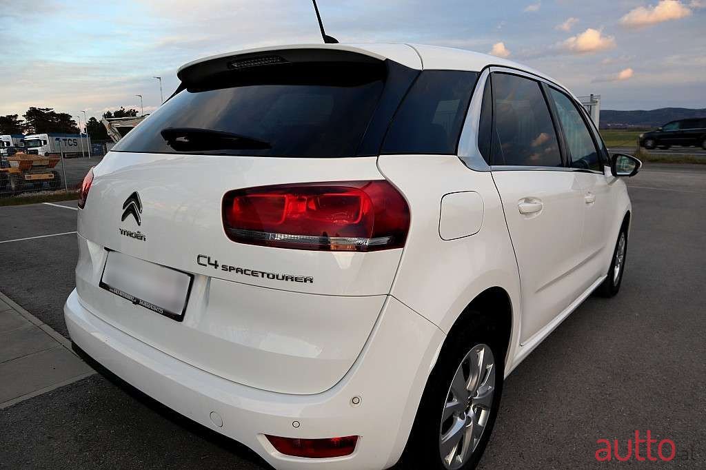 2019' Citroen C4 SpaceTourer photo #5