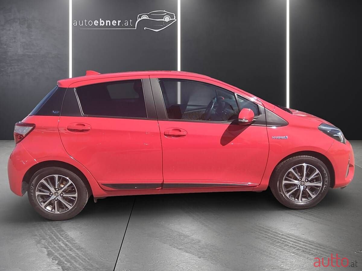 2019' Toyota Yaris photo #5