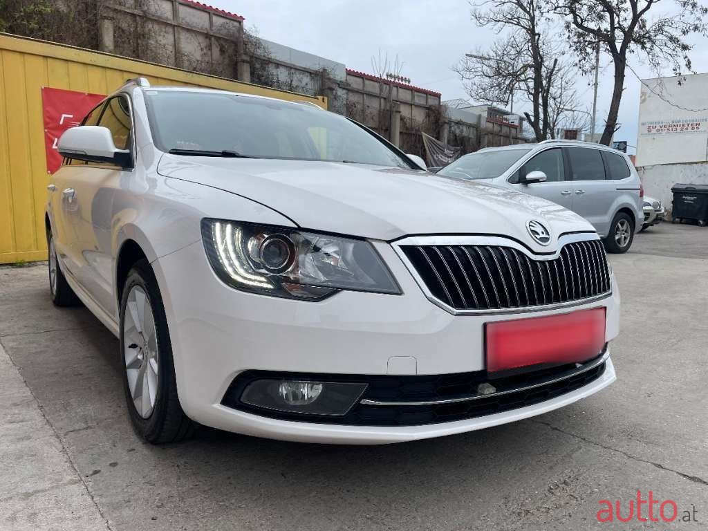 2015' Skoda Superb photo #2