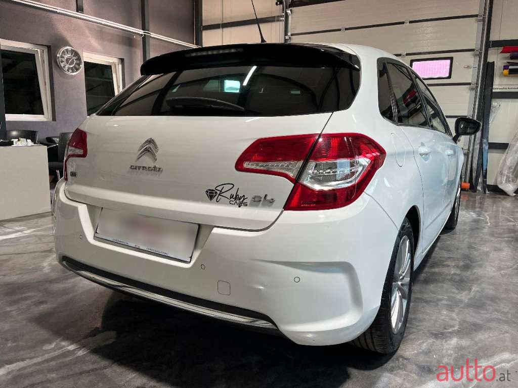 2012' Citroen C4 photo #6