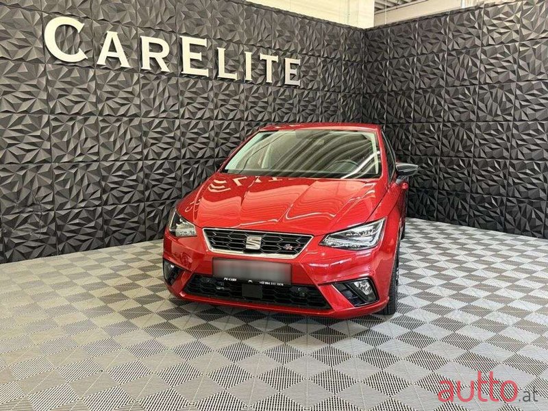 2017' SEAT Ibiza photo #2