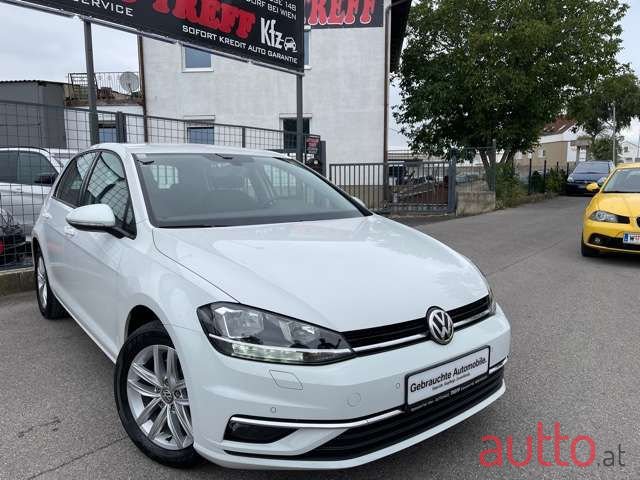 2018' Volkswagen Golf photo #1