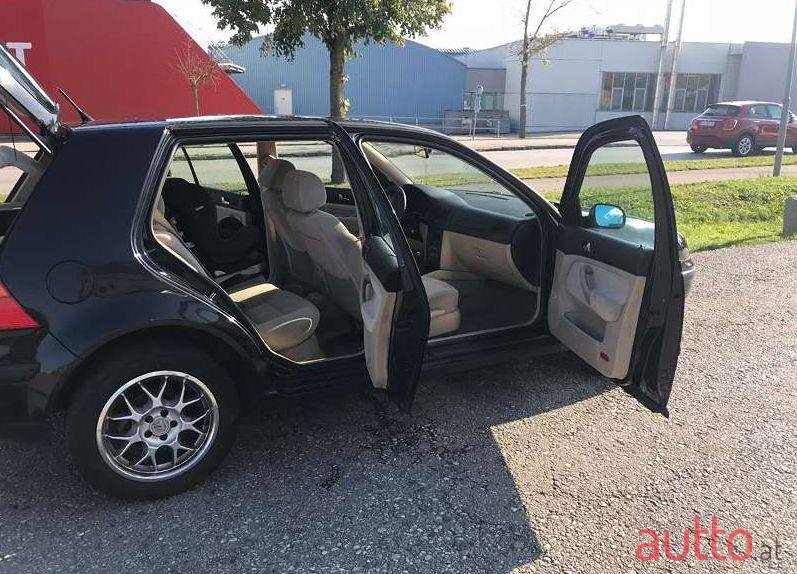 1998' Volkswagen Golf photo #1