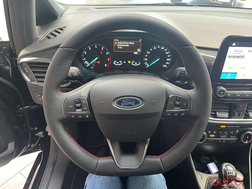 2023' Ford Fiesta photo #4