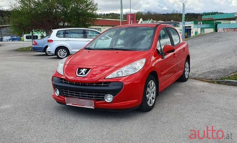 2009' Peugeot 207 photo #2