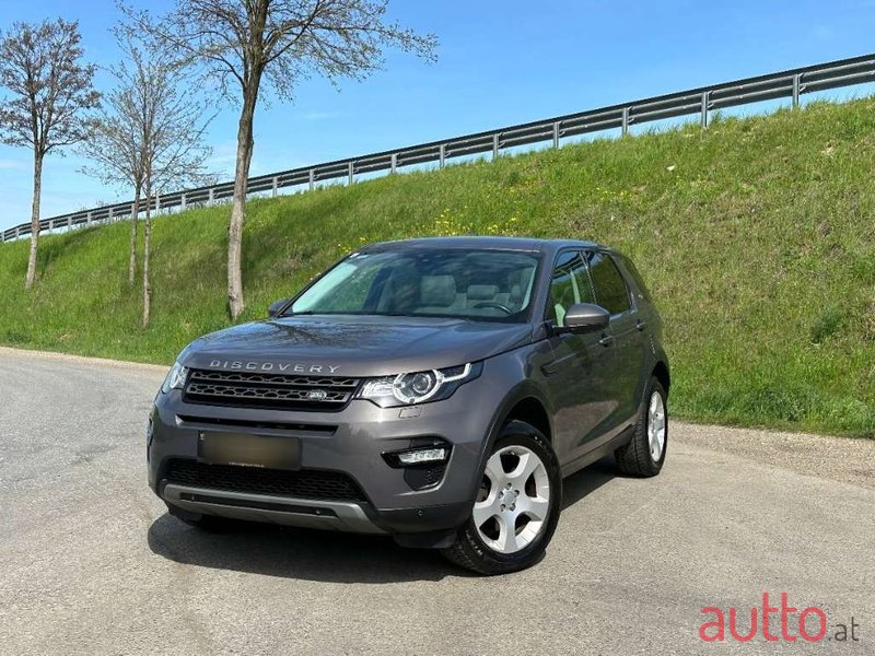 2015' Land Rover Discovery Sport photo #4