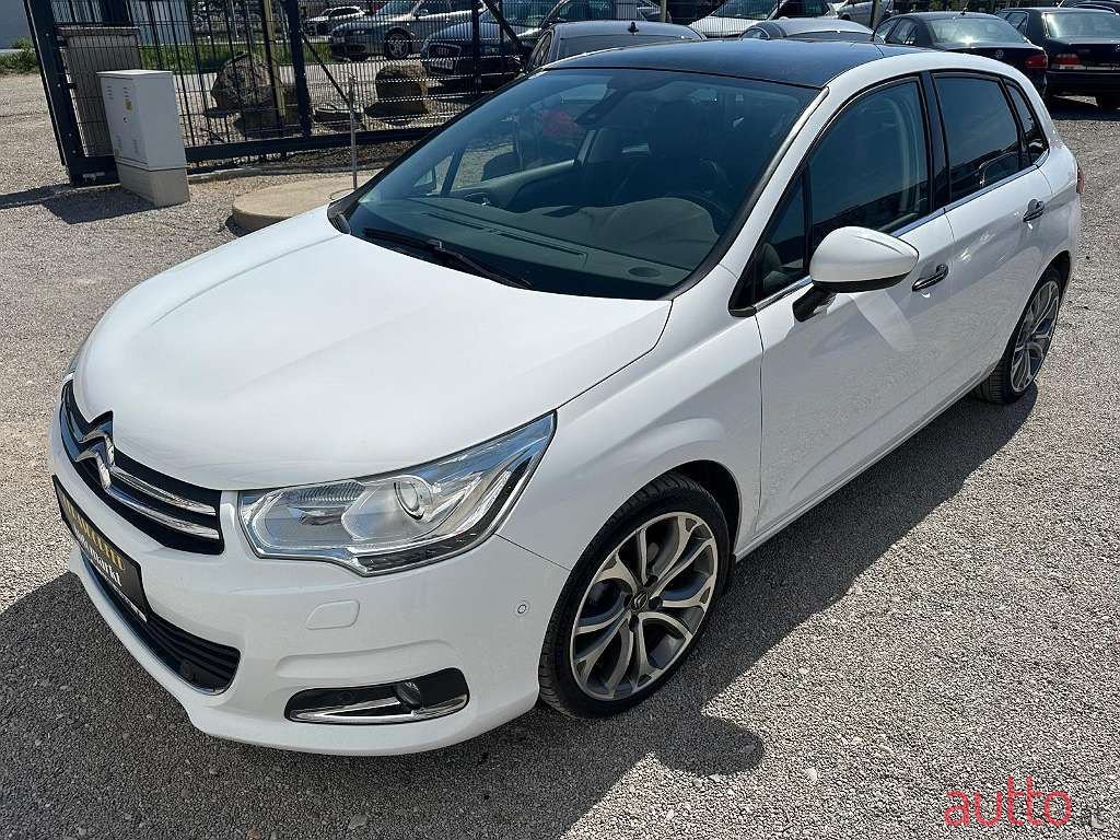 2017' Citroen C4 photo #4
