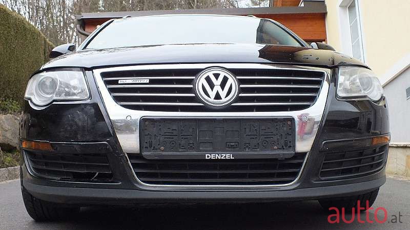 2008' Volkswagen Passat photo #5